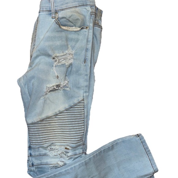 Fashion Nova Distressed Denim Jeans Collection (7) - Picture 7 of 14